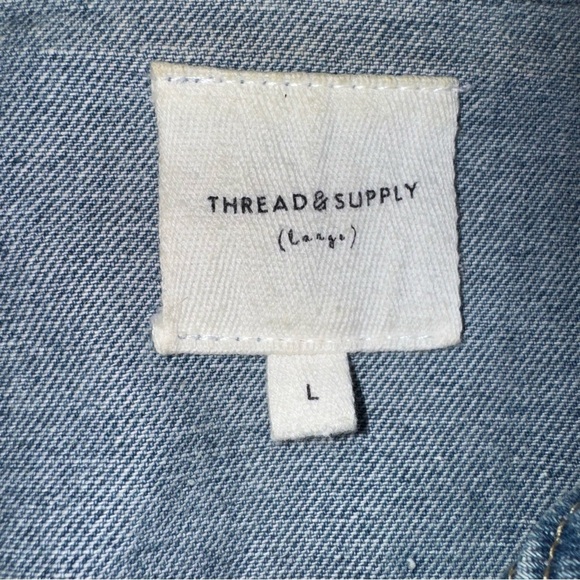 Thread & Supply Women’s L Distressed Faded Blue Denim Jacket 100% Cotton Trucker - Picture 3 of 5
